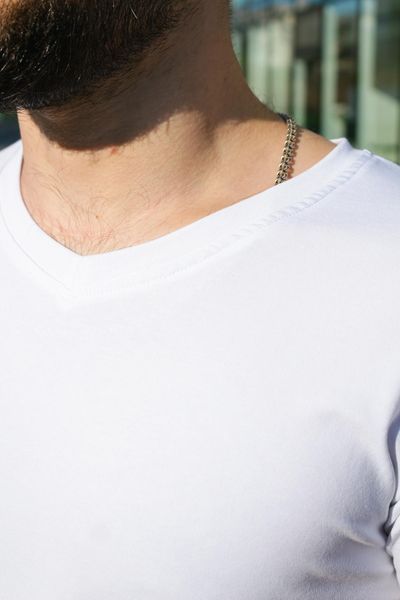 Чоловіча футболка з V-вирізом (Турецький кулір) - Premium Cotton Біла S 1591025773-01 фото